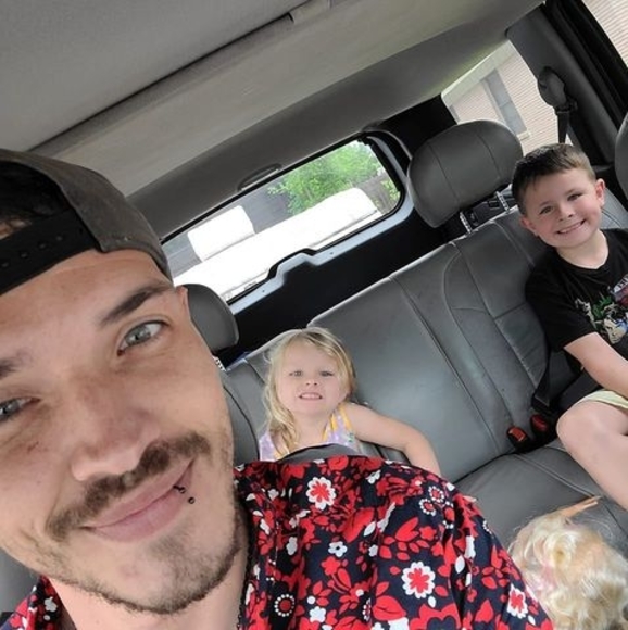 Meet your Posher, Andrew - Picture 1 of 1